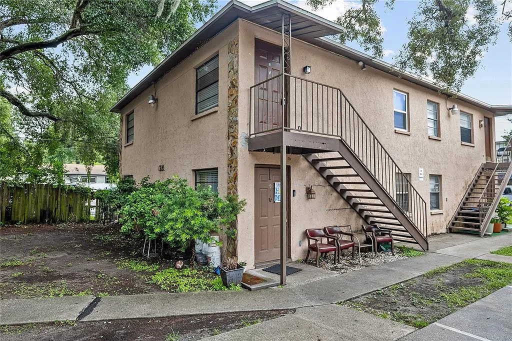 2 bed, 1.0 bath, 768 sqft, $1,499 — Photo 1