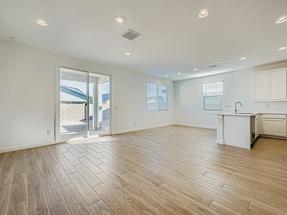 25219 N 174th Dr Print Quality 007 07 Living Room