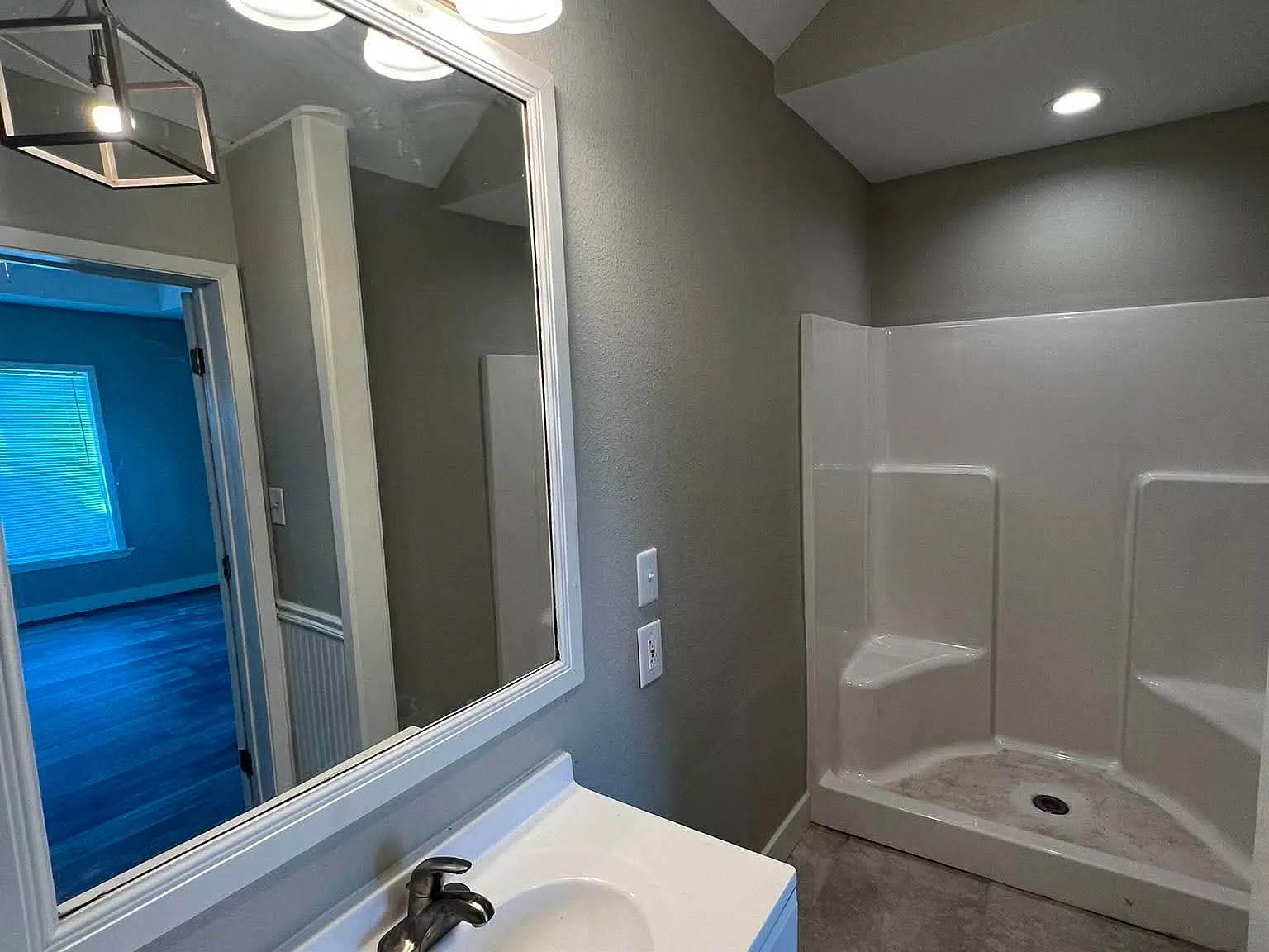 2 bed, 1200 sqft, $1,350 — Photo 3