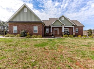 3134 Sagegrass Dr, Louisville, TN 37777