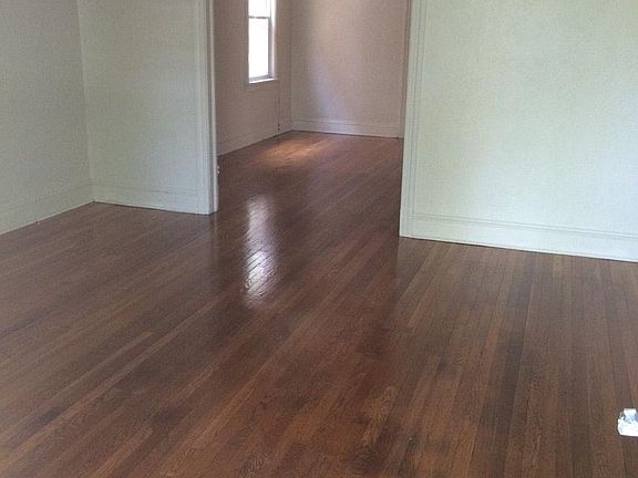 4th image of 3553 Grove Ave #1