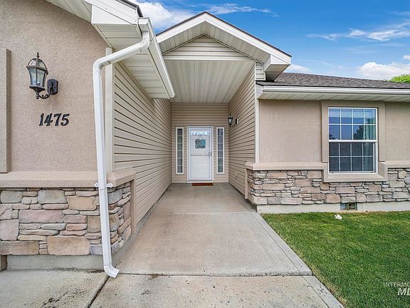 4th image of 1475 Anny Dr W