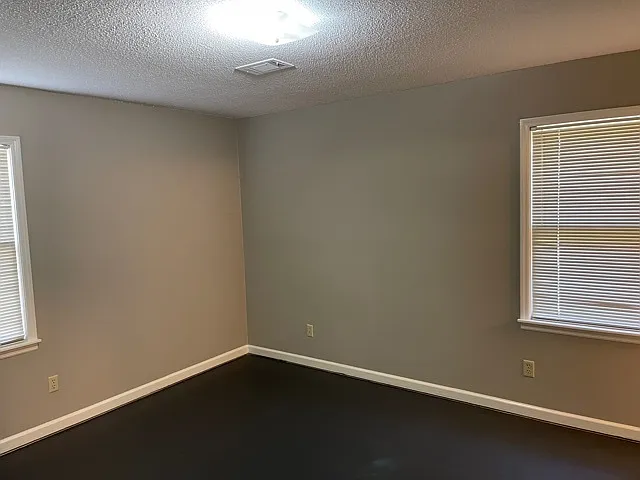 809 Southwest Dr — Photo 6