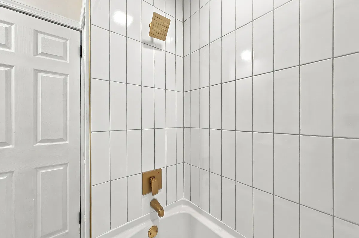 2 bed, 900 sqft, $1,325 — Photo 1