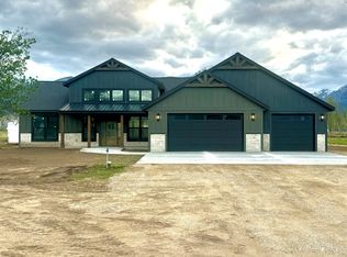 645 Old Corvallis Rd, Corvallis, MT 59828