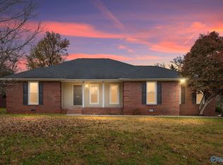 120 Singletree Dr, Hazel Green, AL 35750