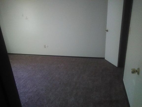 3rd image of 4305 Vfw Dr APT 7