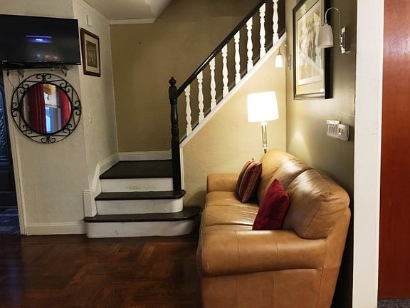 5th image of 11555 223rd St