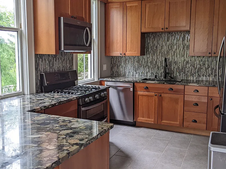 2114 Edgehill Rd #B — Photo 51