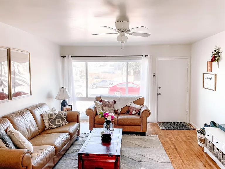 4937 Iroquois Ave — Photo 3