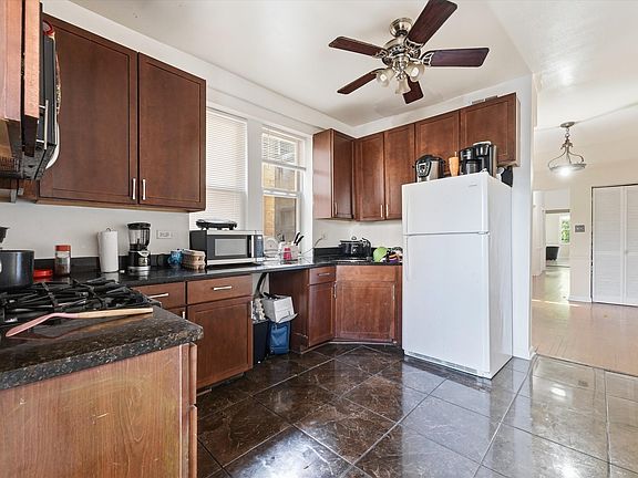 5th image of 2509 E 76th St Unit 1