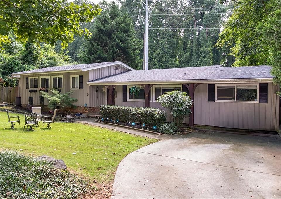 1st image of 2280 Tanglewood Cir NE