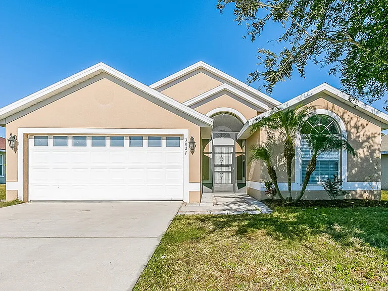 3027 Eagle Crossing Dr — Photo 1