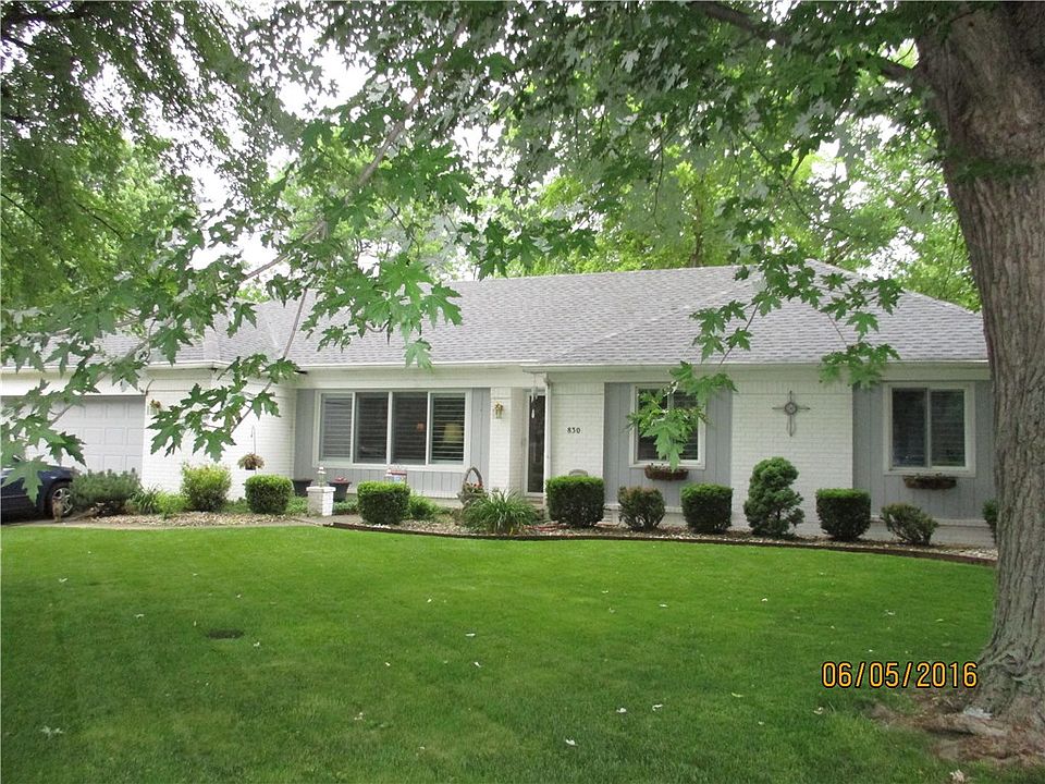 1st image of 830 Mount Rainier Dr
