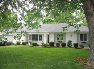 830 Mount Rainier Dr, Indianapolis, IN 46217