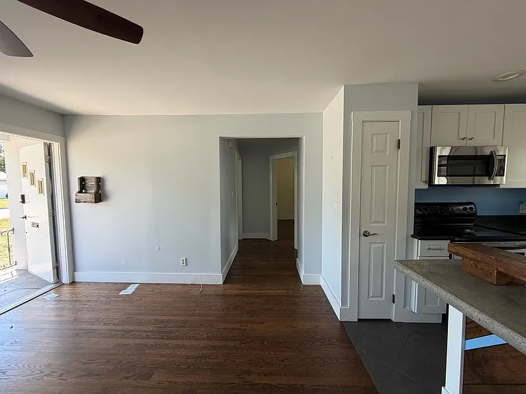 3312 Melton St N — Photo 5