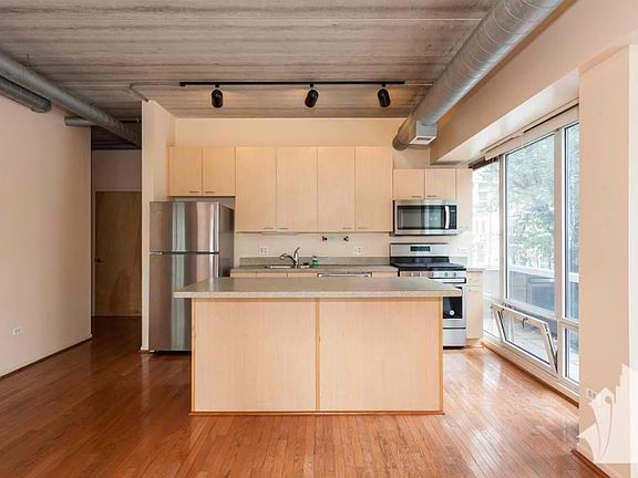 5th image of 1430 S Michigan Ave APT 204J