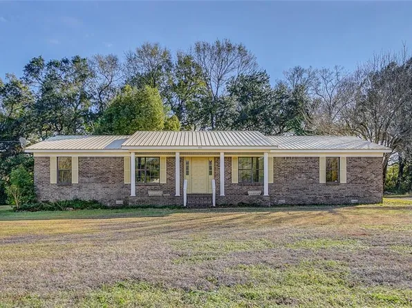 8251 McKee Rd N, Irvington, AL 36544
