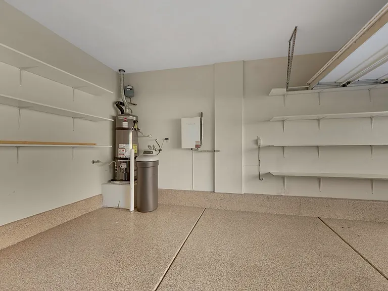 11323 Coulter Canyon St — Photo 44