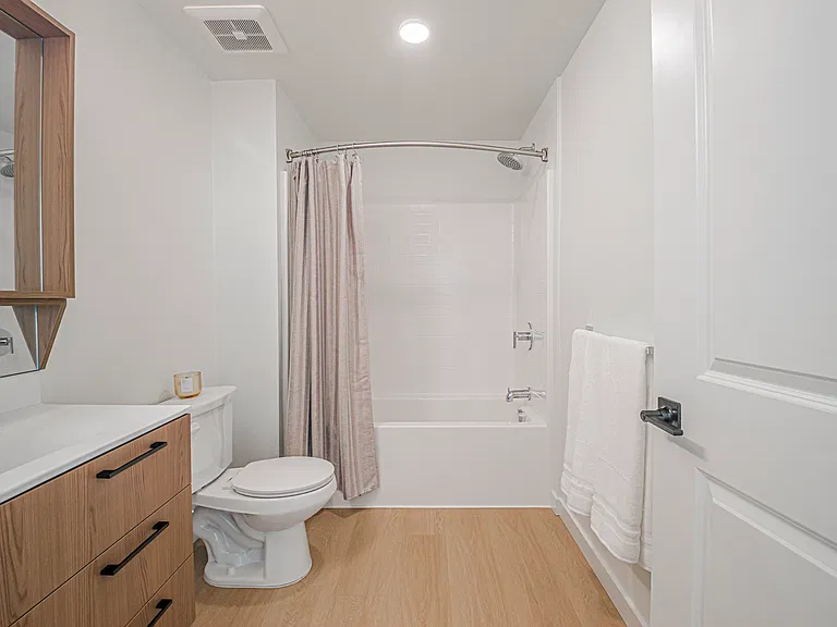 856 Gramercy Drive — Photo 75