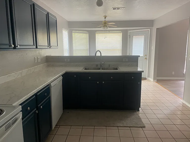 13119 Forum Rd — Photo 25