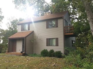 194 Breezy Point Ct, Varna, IL 61375