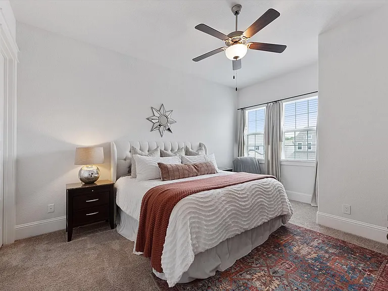 2221 Salt Grass Trl — Photo 29