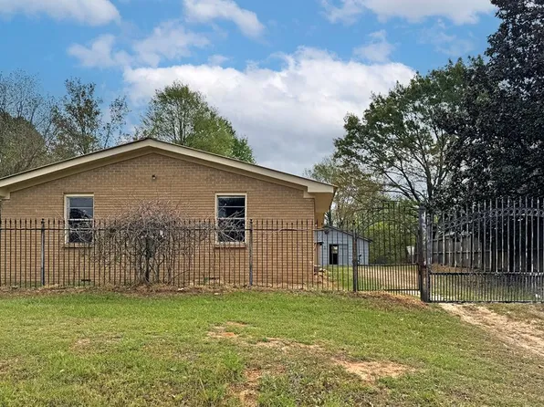 3811 Buchanan Loop Rd, Texarkana, TX 75501