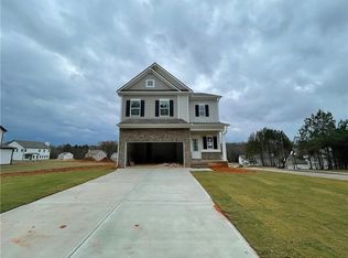 837 Laurel Cove Dr, Hoschton, GA 30548