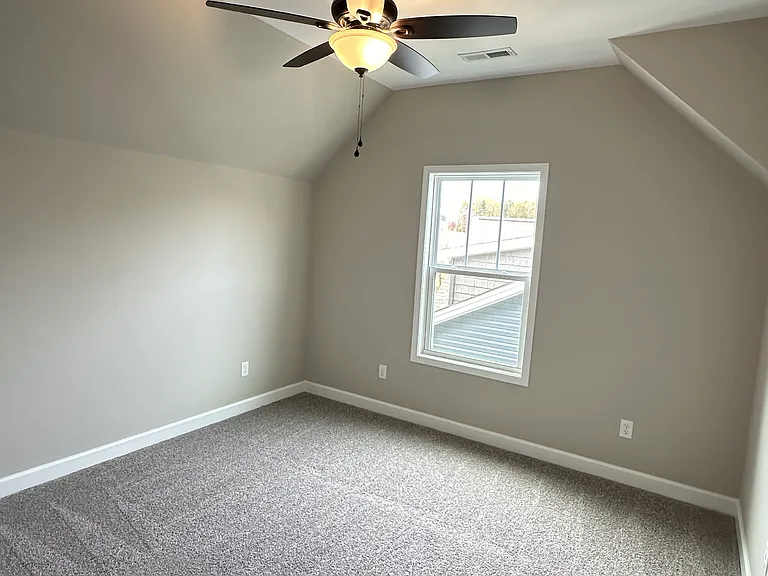 1409 Brook Hill Dr — Photo 16