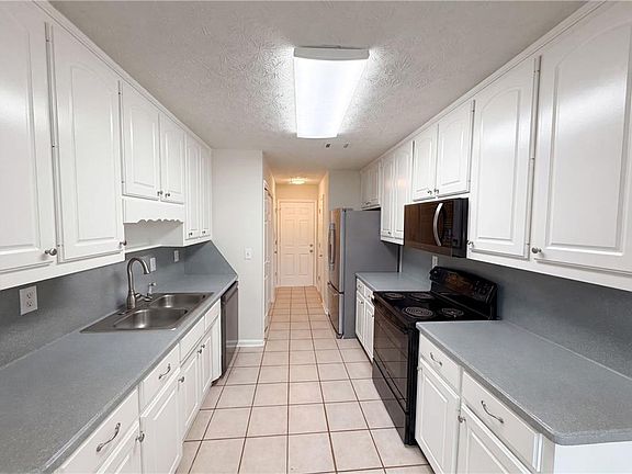 2nd image of 919 Elijah Way