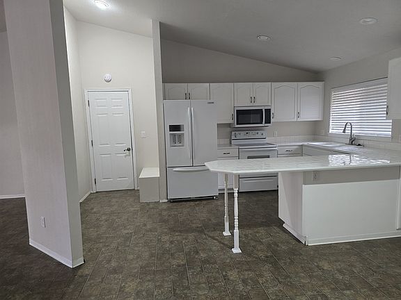 3rd image of 1119 NW C St APT A