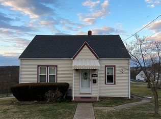 1060 Vermont St, Washington, PA 15301