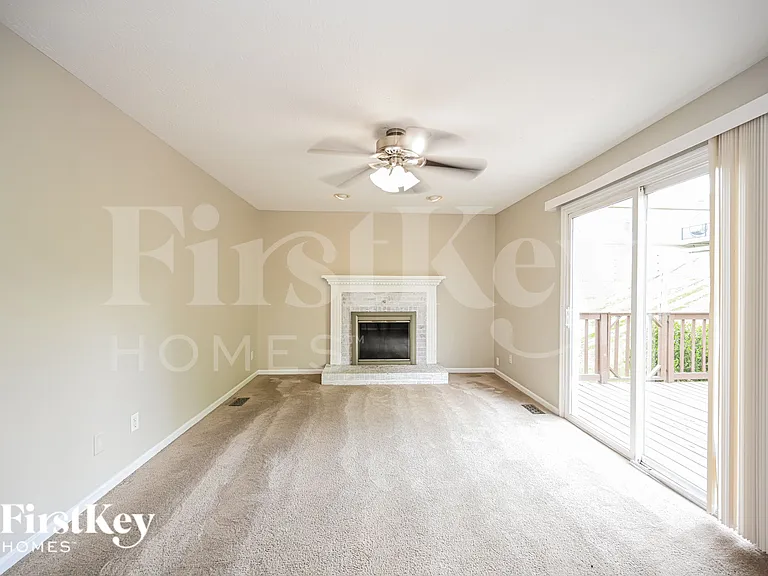 5328 Orchard Creek Ct — Photo 12