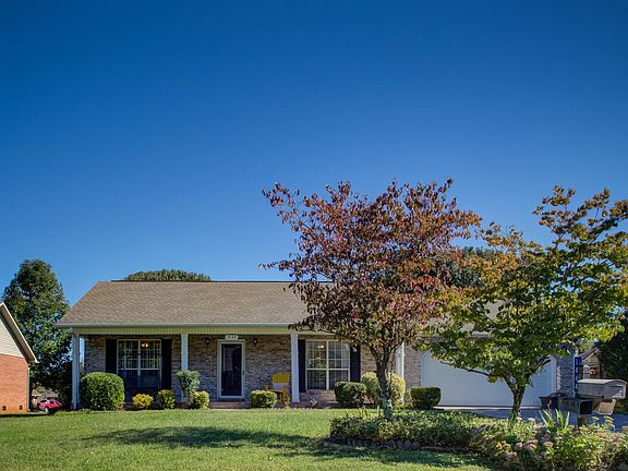2nd image of 1444 Peabody Dr