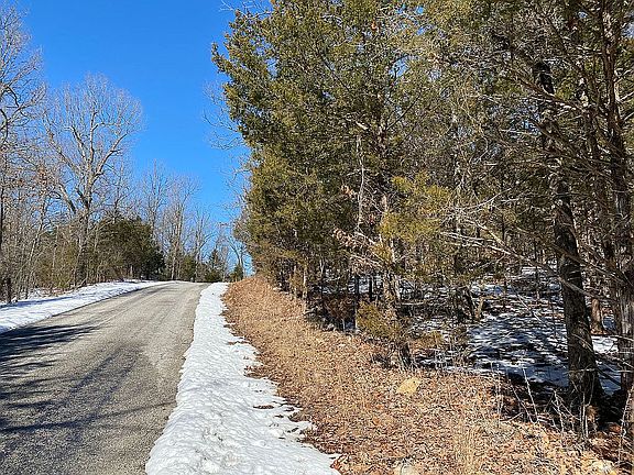 2nd image of 404 N Nightingale Dr
