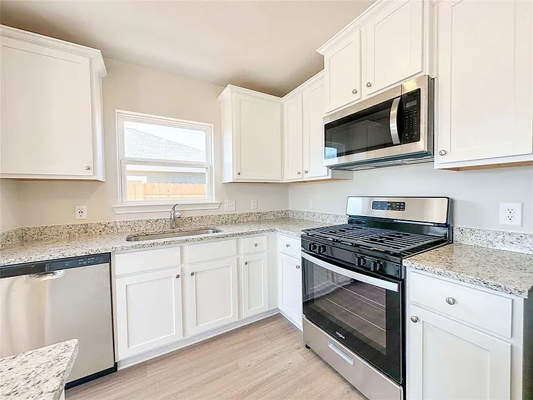 16322 Sweet Grove Dr — Photo 12