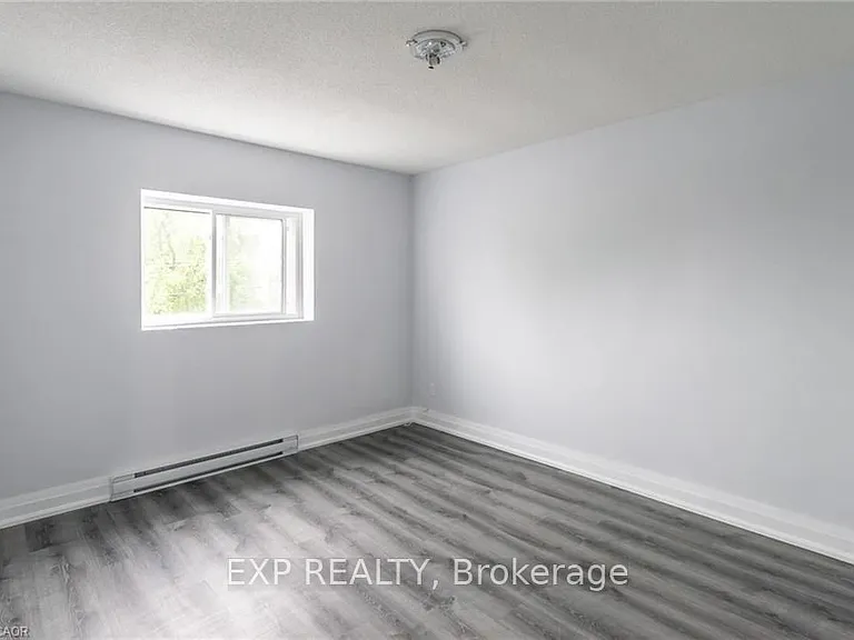 529 Elm St #19 — Photo 3