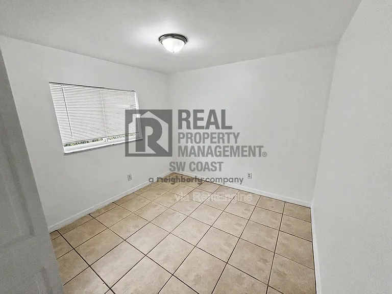 127 John Ave S — Photo 13