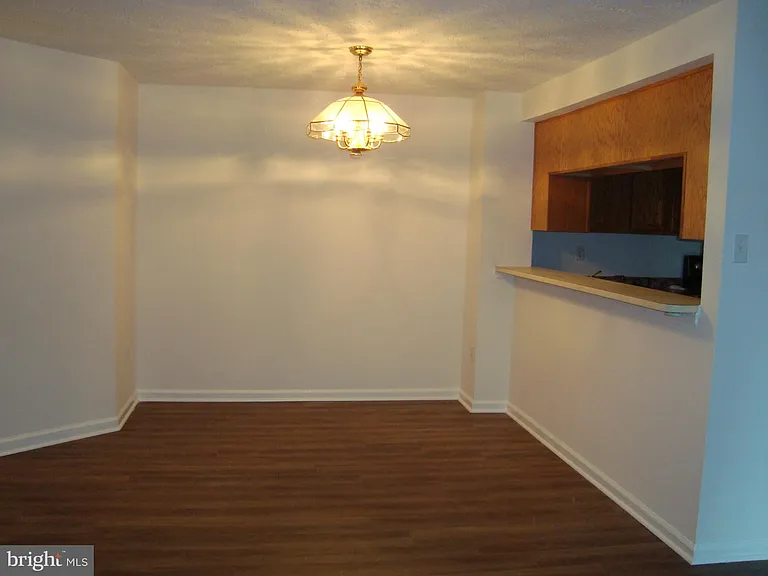 18704 Caledonia Ct #B — Photo 4