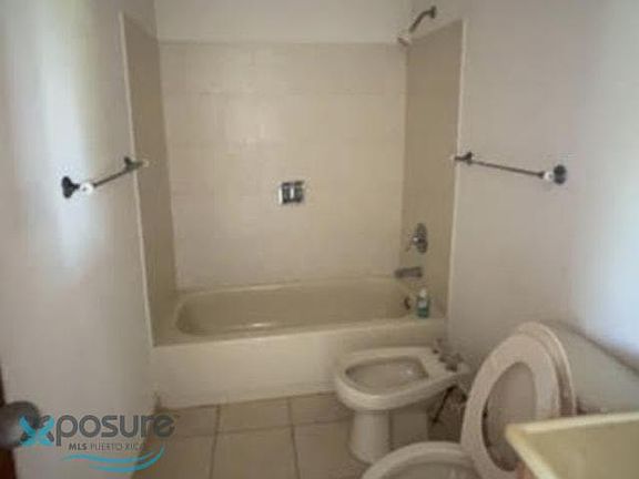 5th image of 1 Cond Sunbay Marina Villas Calle Fidencio De Ests #2-10