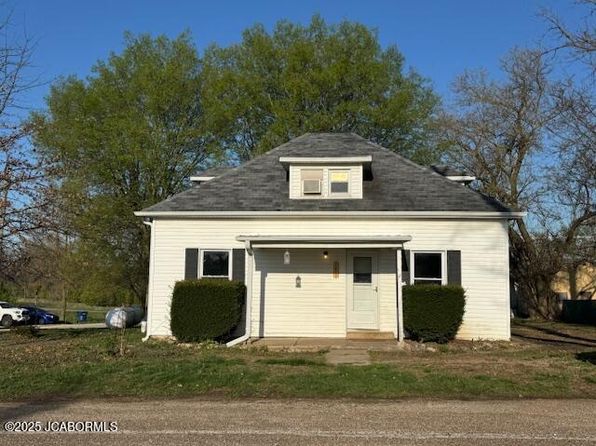 171 School St, Latham, MO 65050