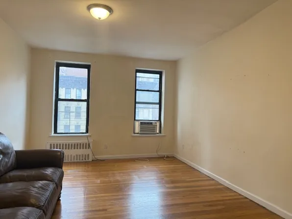 1494 Second Avenue image 1 of 9