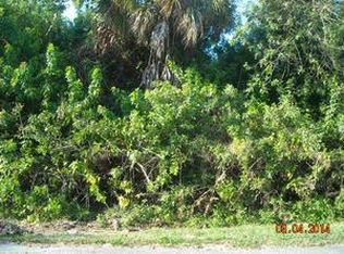 8777 SE Sharon St, Hobe Sound, FL 33455