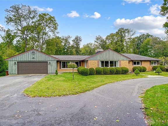 3rd image of 4839 Glenmina Dr