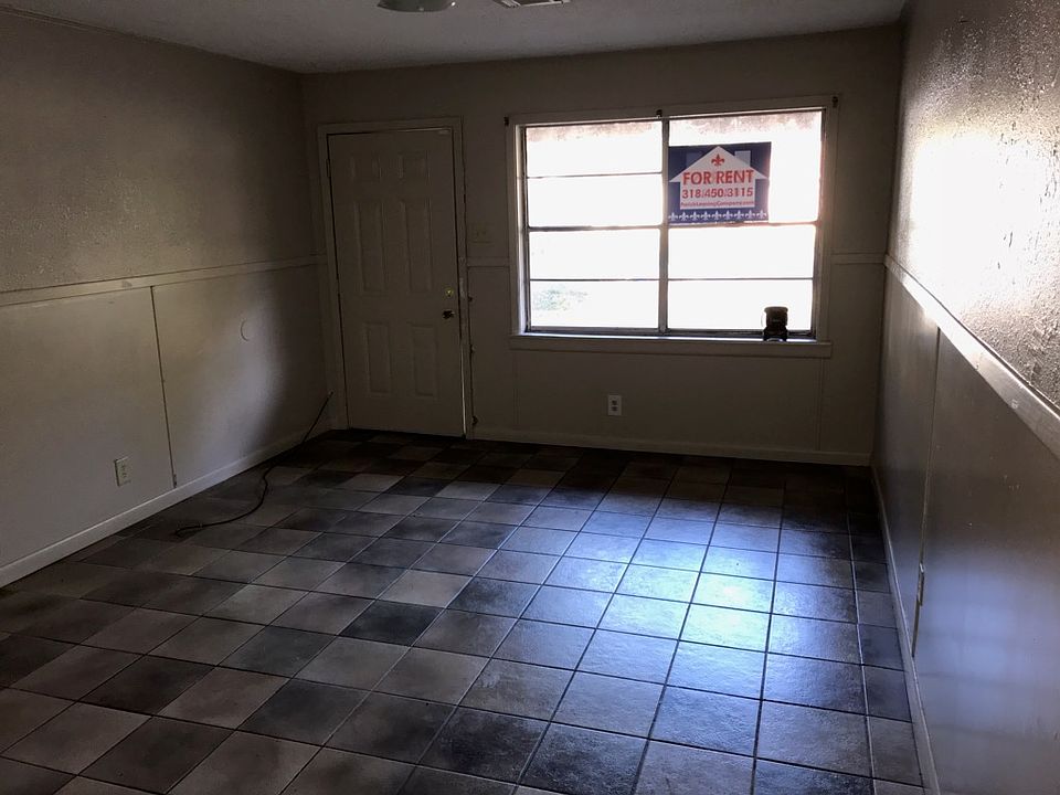2nd image of 109 Cedar Crest St