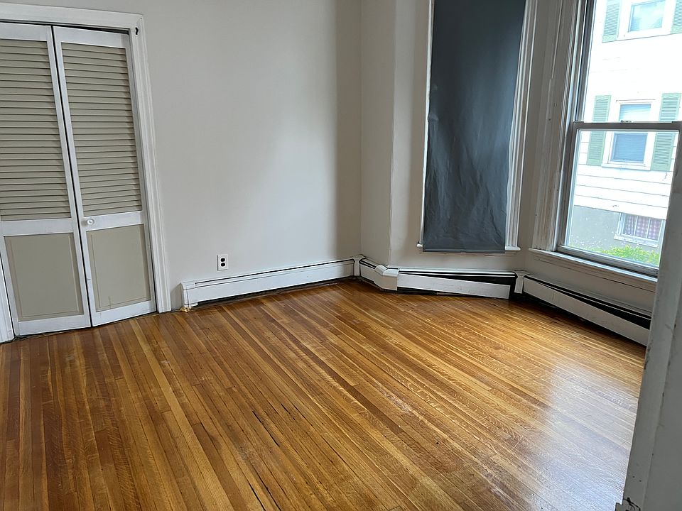 2nd image of 67 Court St APT 2