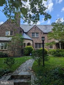 738 E Lake Ave, Baltimore, MD, 21212