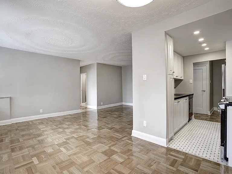 96 Jameson Ave — Photo 12