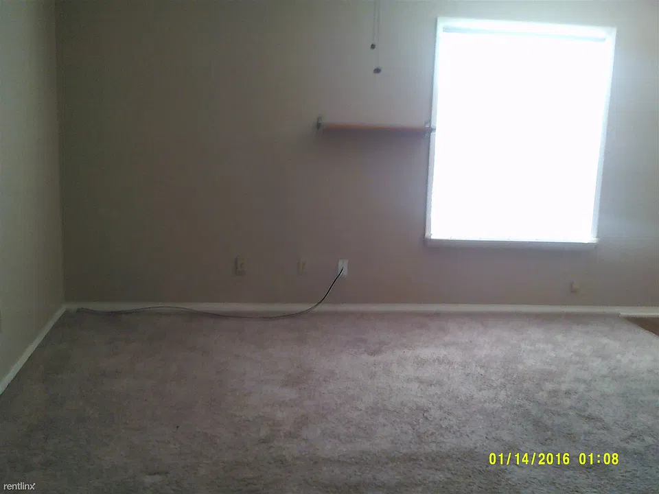CY2815C Living room